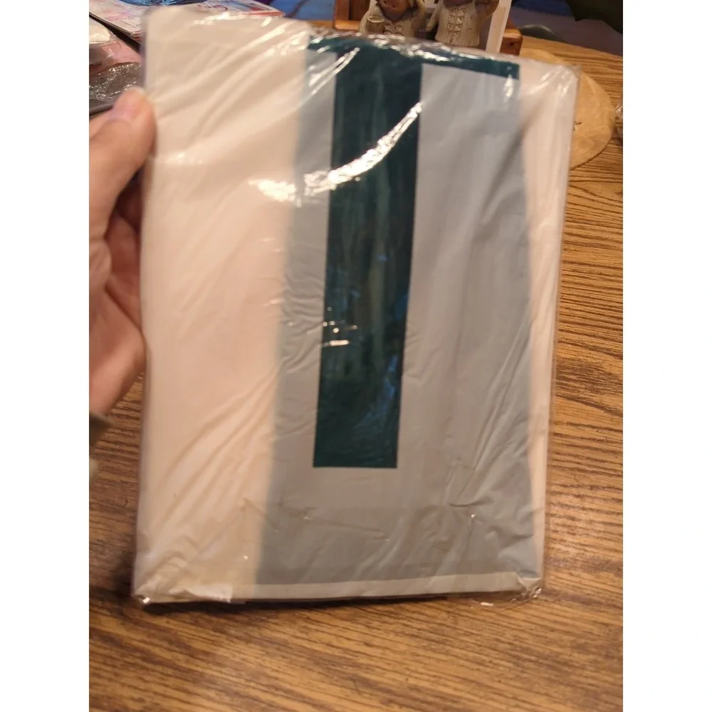 New Vintage Ultra Shear Pantyhose Dark Green Fits 5‎ Ft To 5'8 And 100 To 160 Lb
